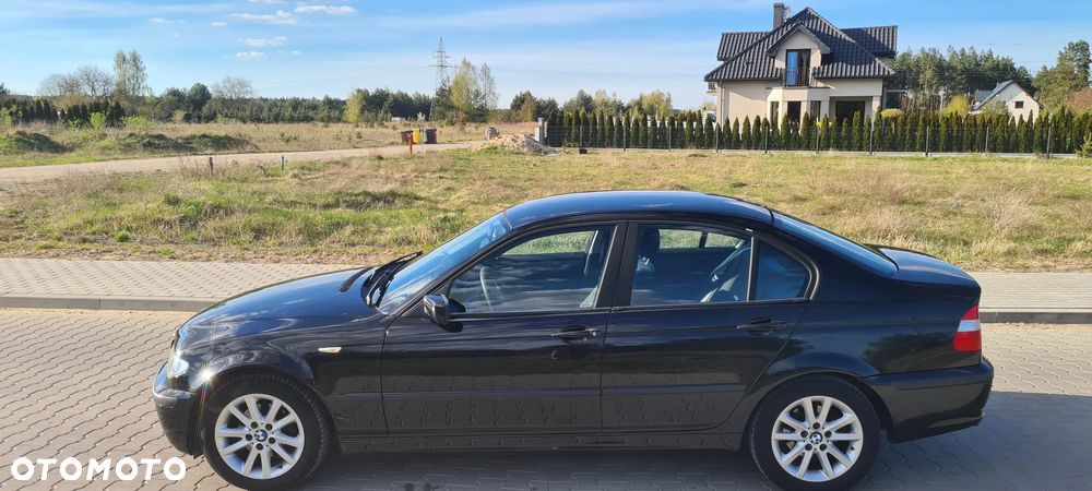 BMW Seria 3 318i - 3