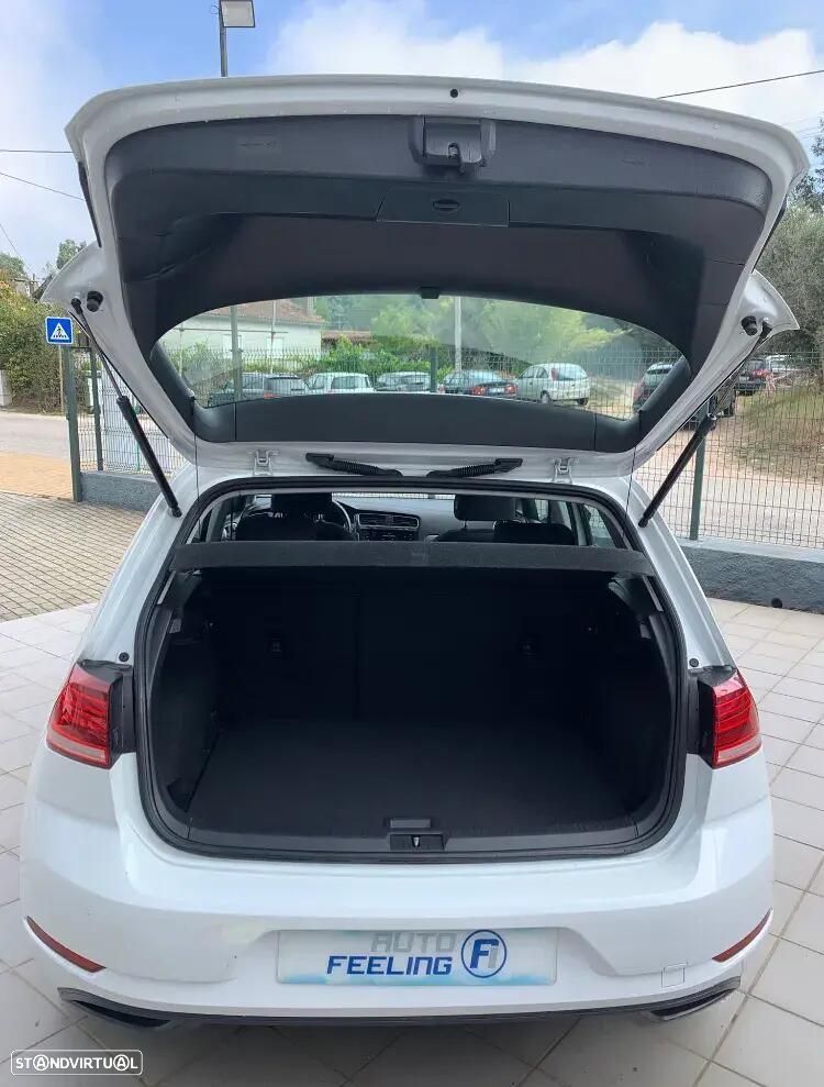 VW Golf - 8
