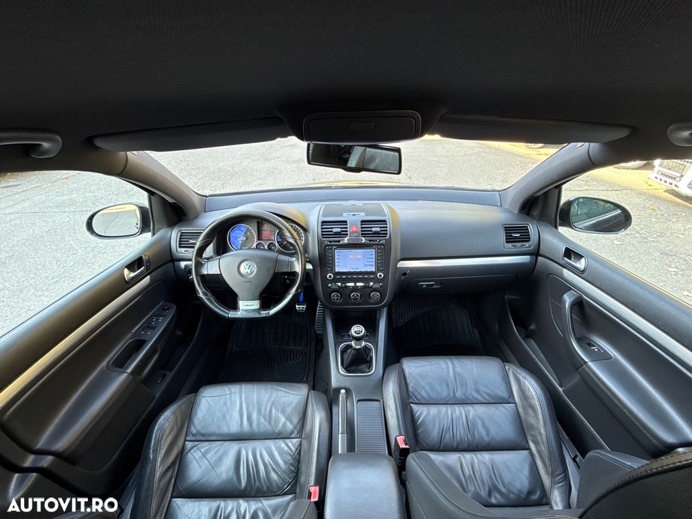 Volkswagen Golf 2.0 FSI GTI - 13