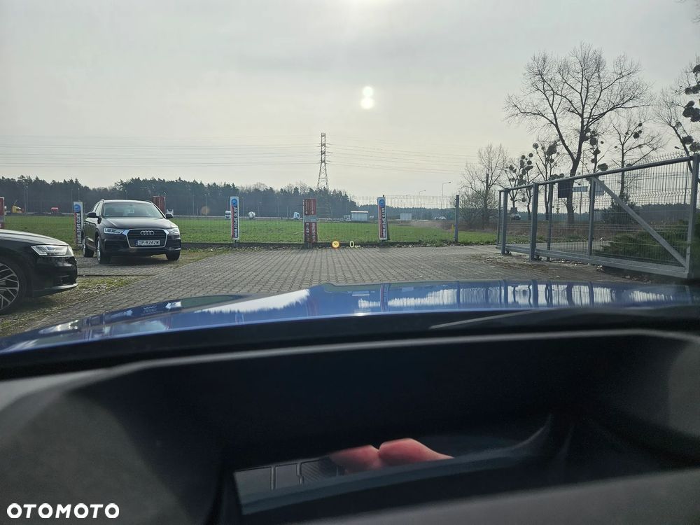 BMW Seria 3 320d xDrive M Sport Shadow - 36