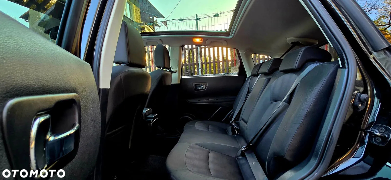 Nissan Qashqai 2.0 CVT lounge - 17