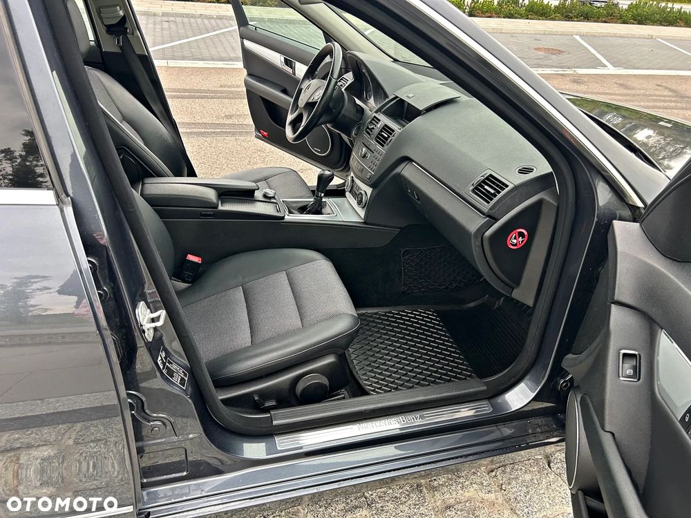 Mercedes-Benz Klasa C 200 Kompressor Avantgarde - 18