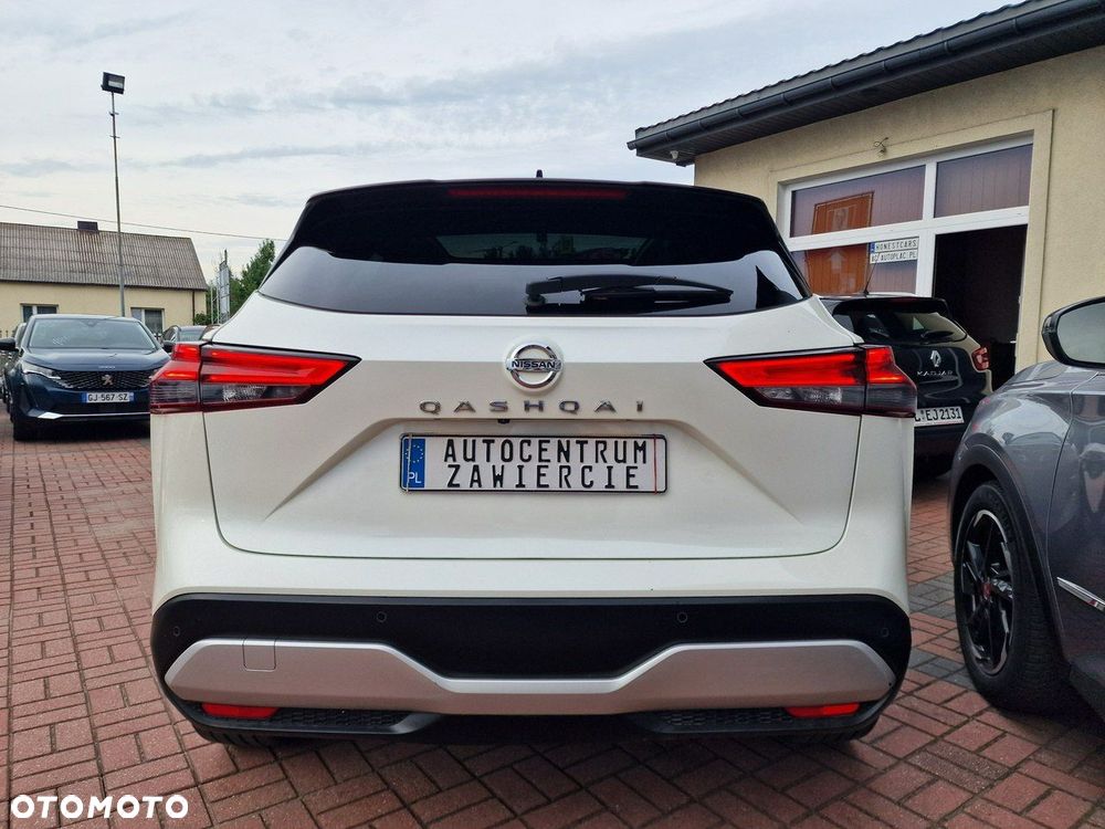 Nissan Qashqai 1.3 DIG-T MHEV Premiere Edition - 8