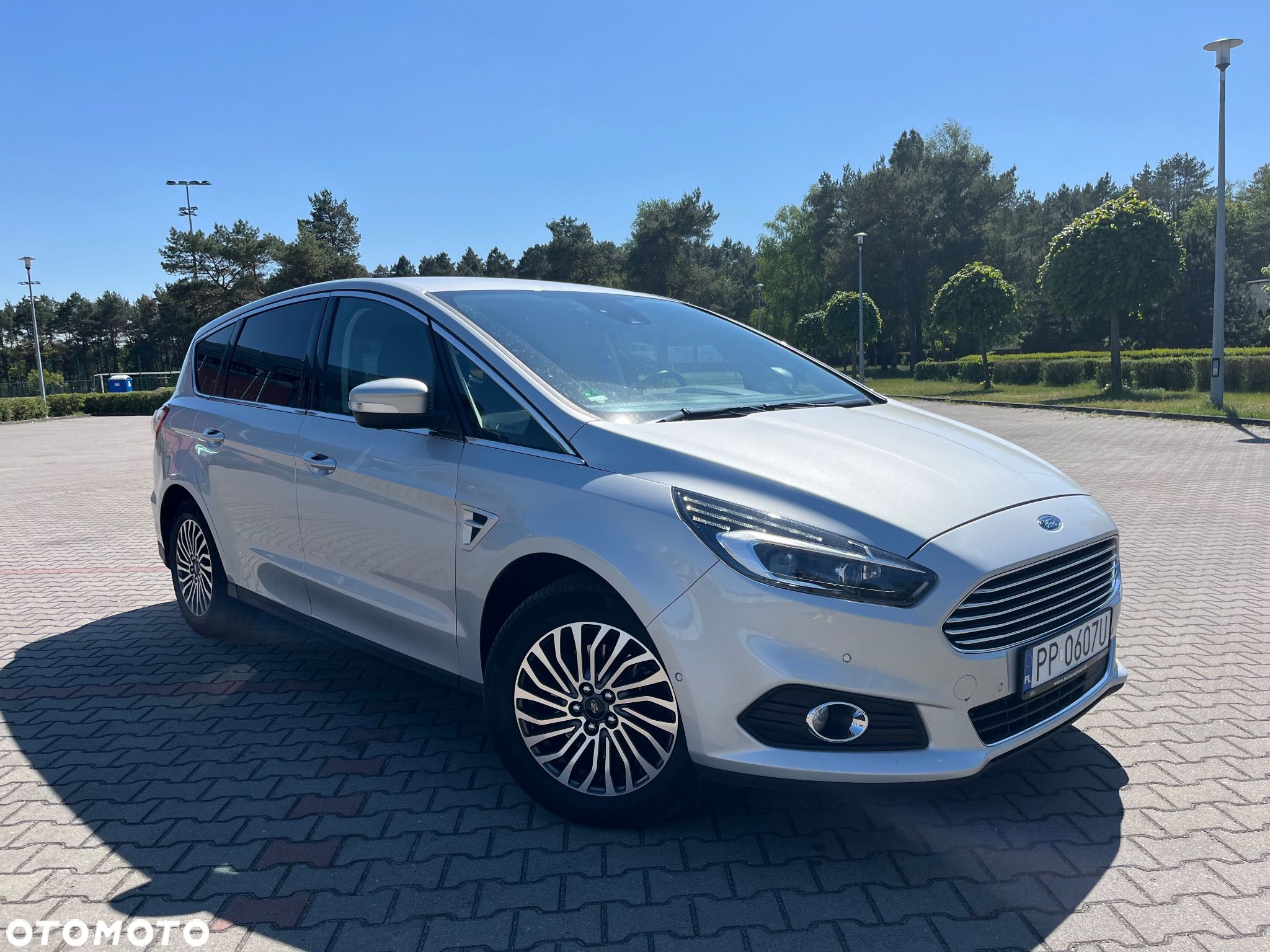 Ford S-Max 2.0 EcoBlue Titanium - 1