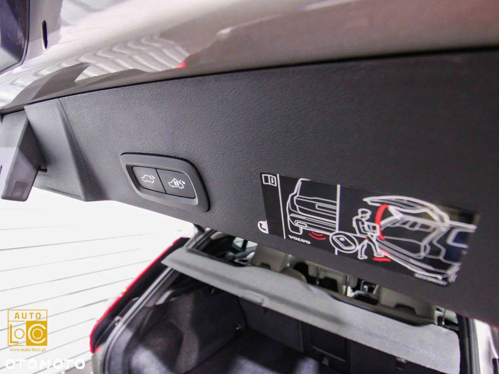 Volvo XC 40 T3 Inscription - 14