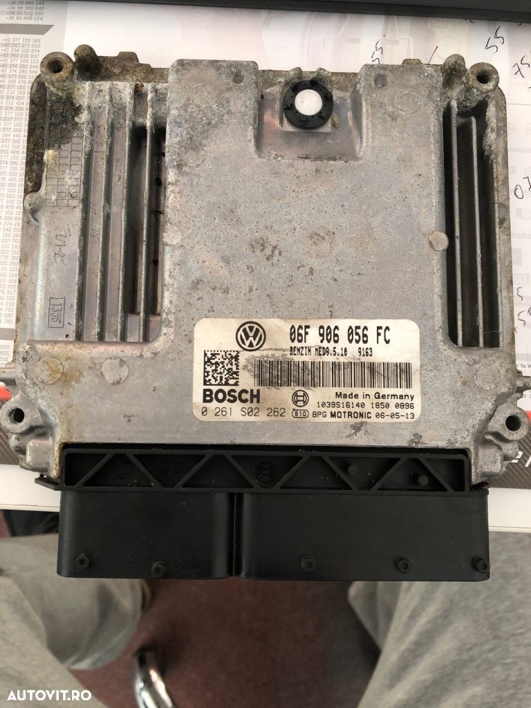 ECU VW Passat 06F906056FC 0261S0262 - 1