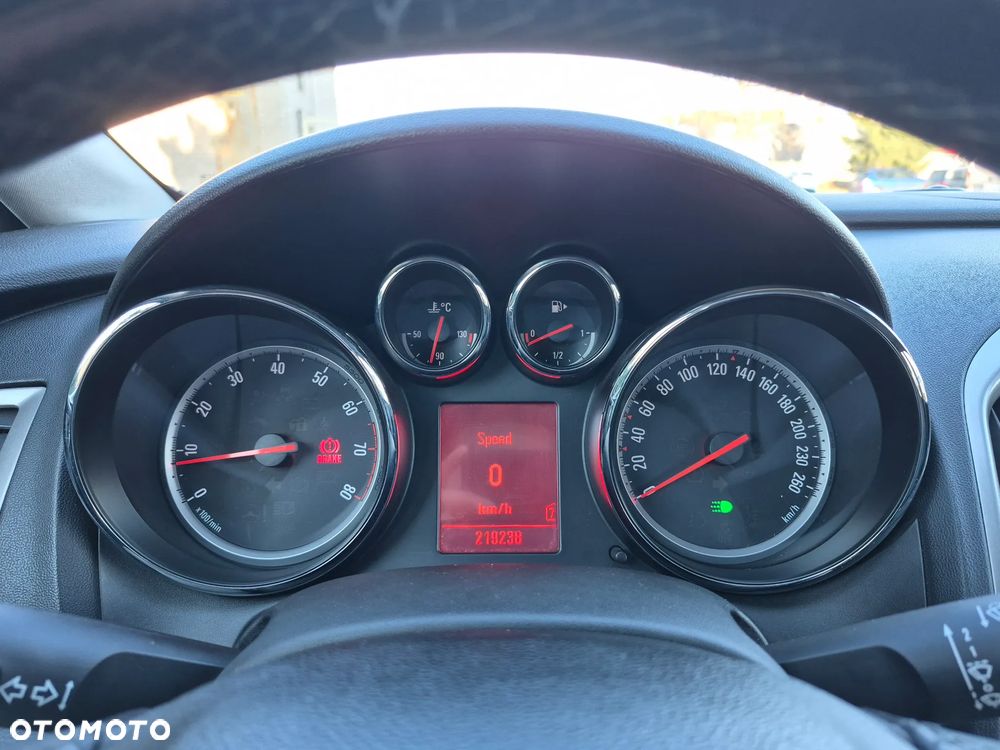 Opel Astra 1.4 Turbo Cosmo - 13