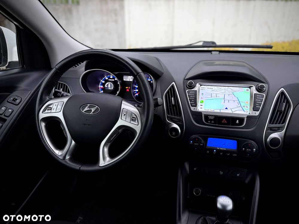 Hyundai ix35 1.6 2WD UEFA EURO 2012 Edition - 16