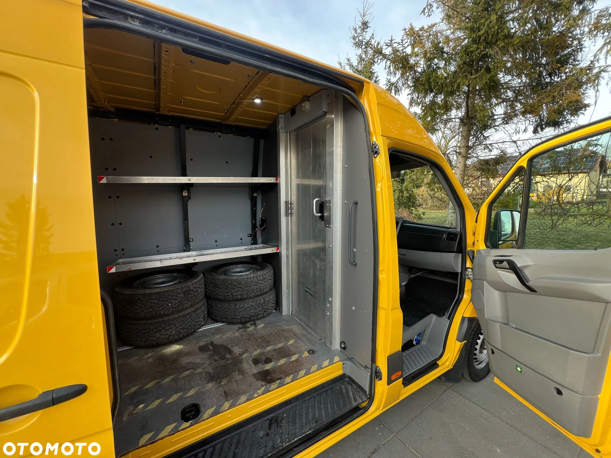 Volkswagen CRAFTER SREDNIAK KLIMATYZACJA - 19