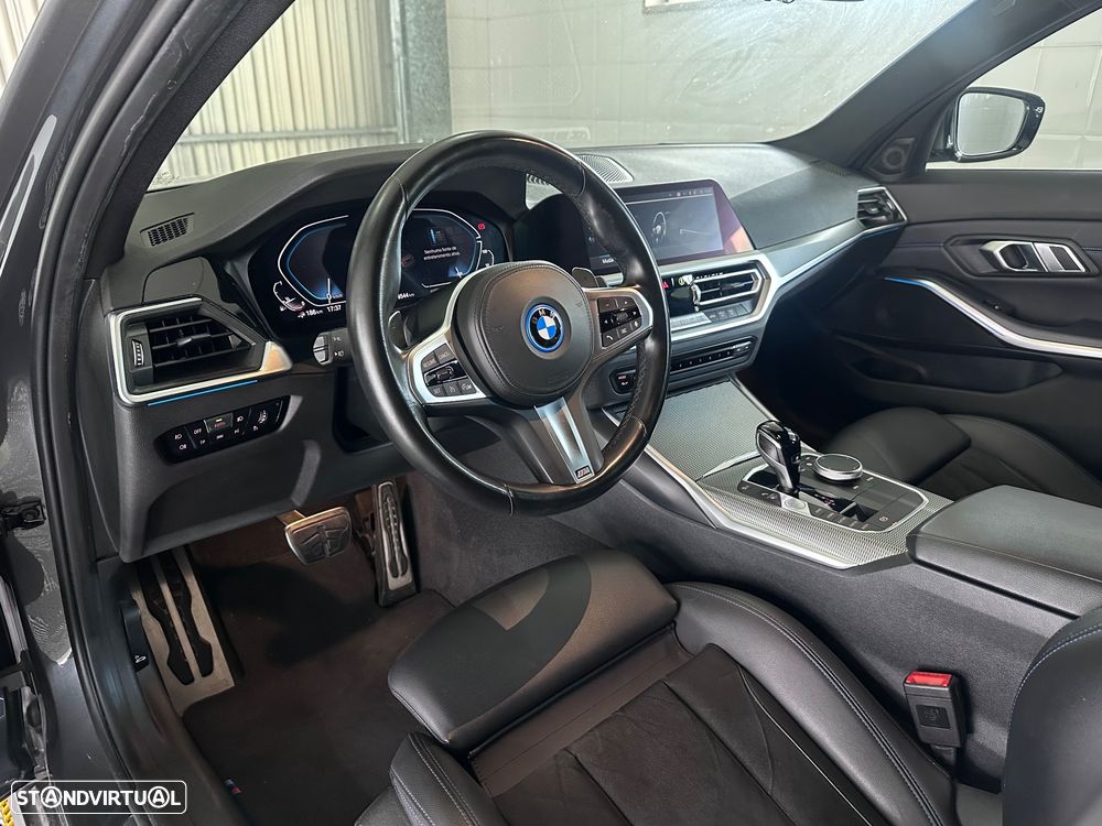 BMW 330 e Pack M Auto - 10