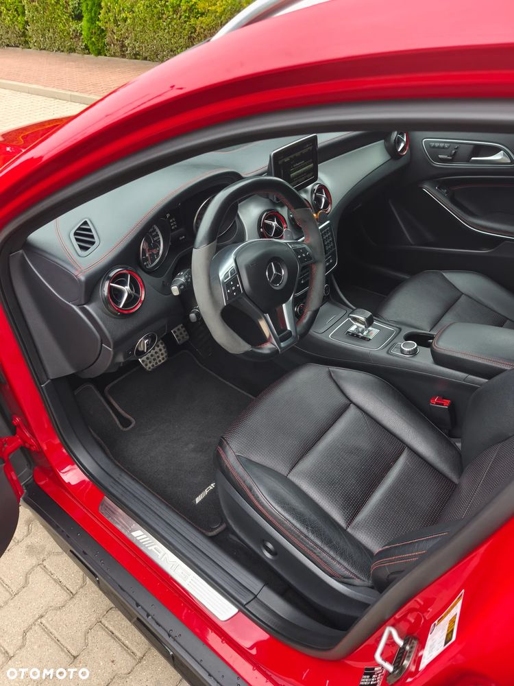 Mercedes-Benz GLA AMG 45 4Matic AMG Speedshift 7G-DCT - 7