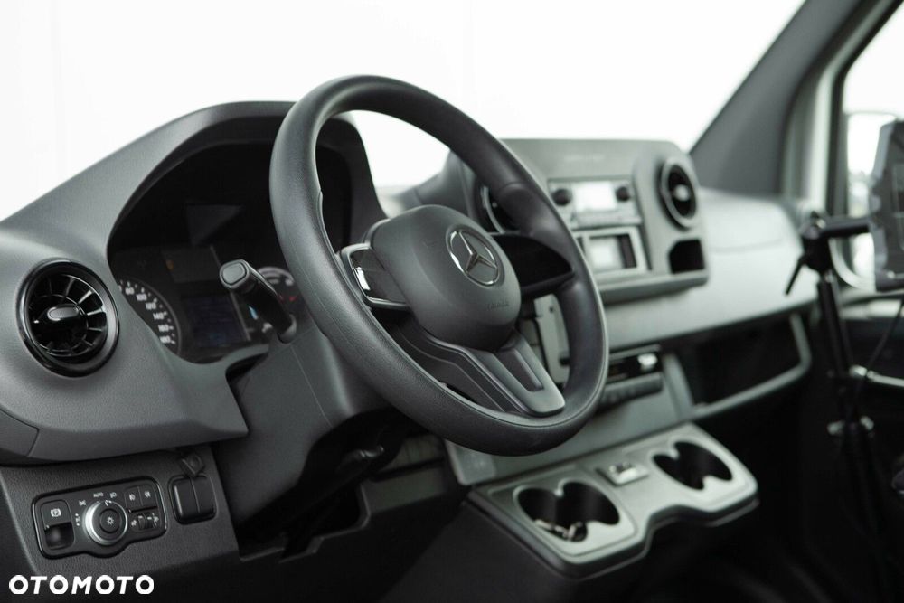 Mercedes-Benz eSprinter - 20