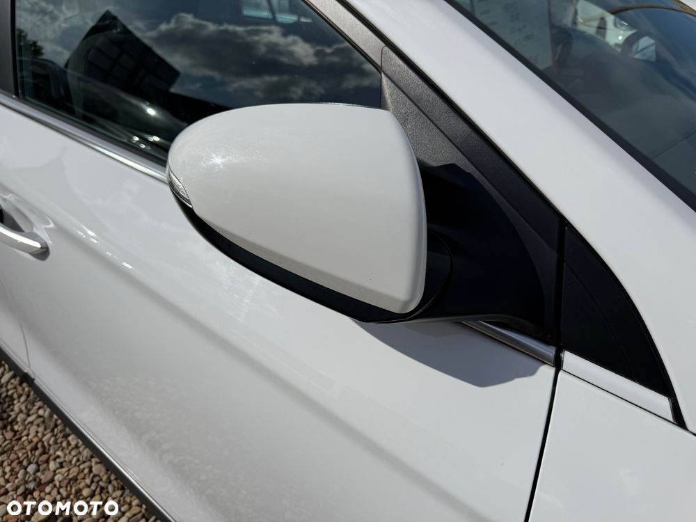 Hyundai IONIQ 1.6 GDI Premium - 34