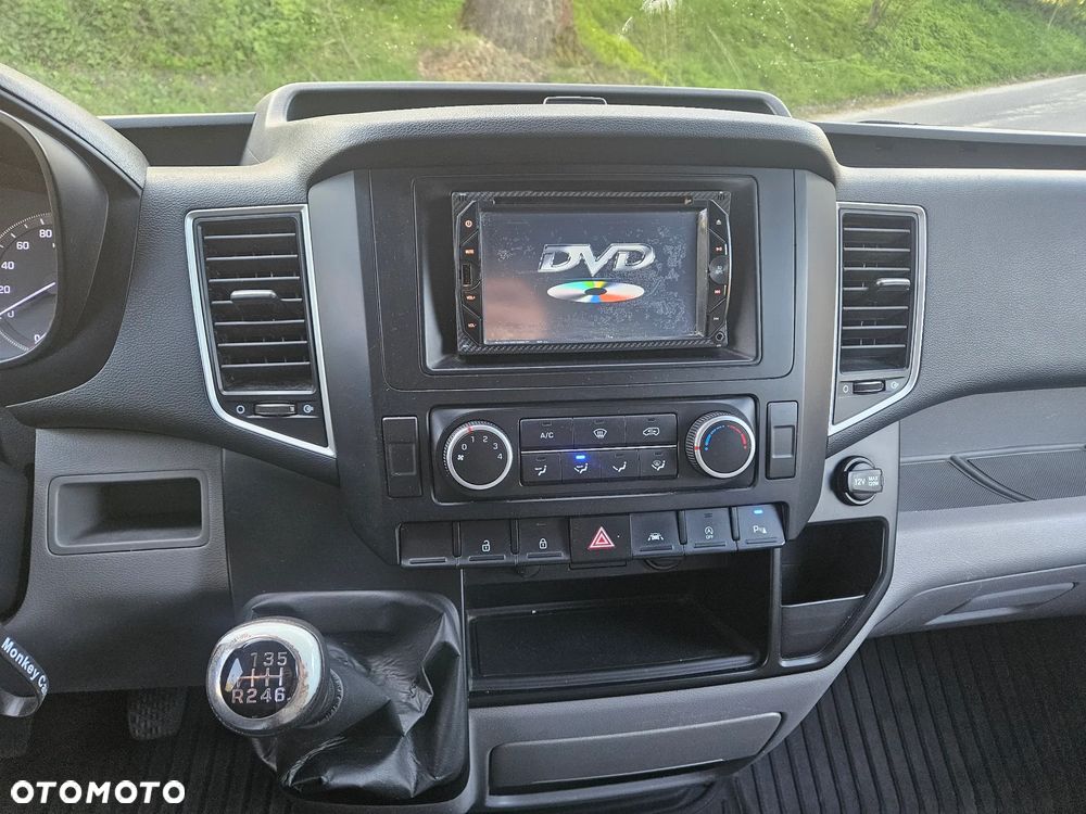 Hyundai H350 - 11