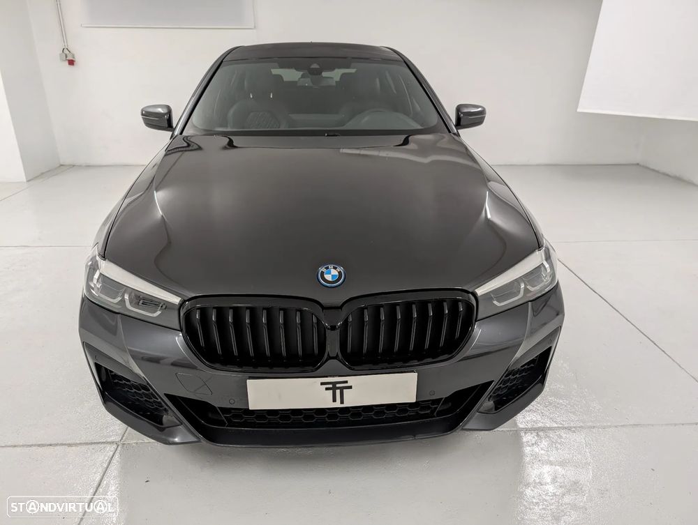 BMW 530 e Pack M - 21