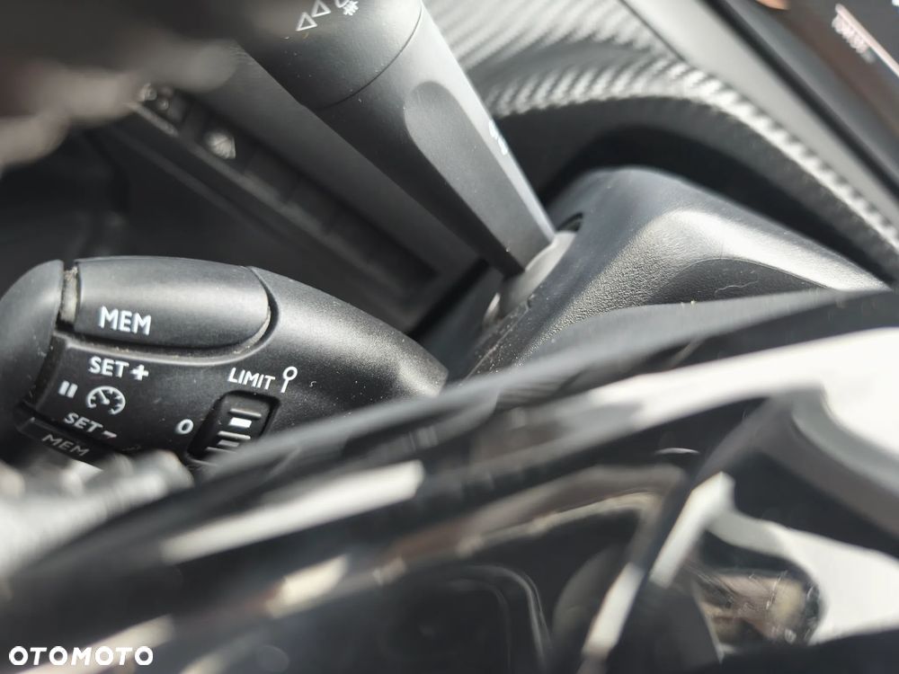 Peugeot 2008 PureTech 100 Active - 27
