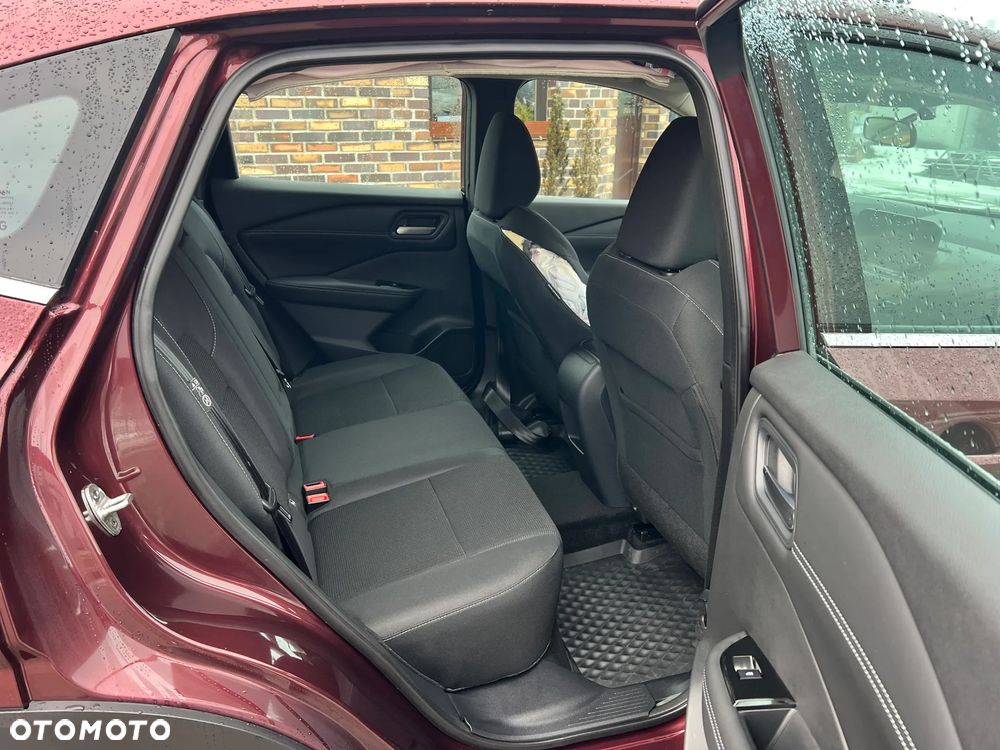 Nissan Qashqai 1.3 DIG-T AKARI - 10