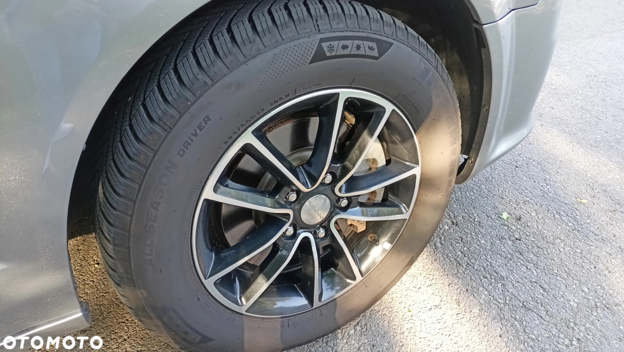 Dodge Grand Caravan - 11