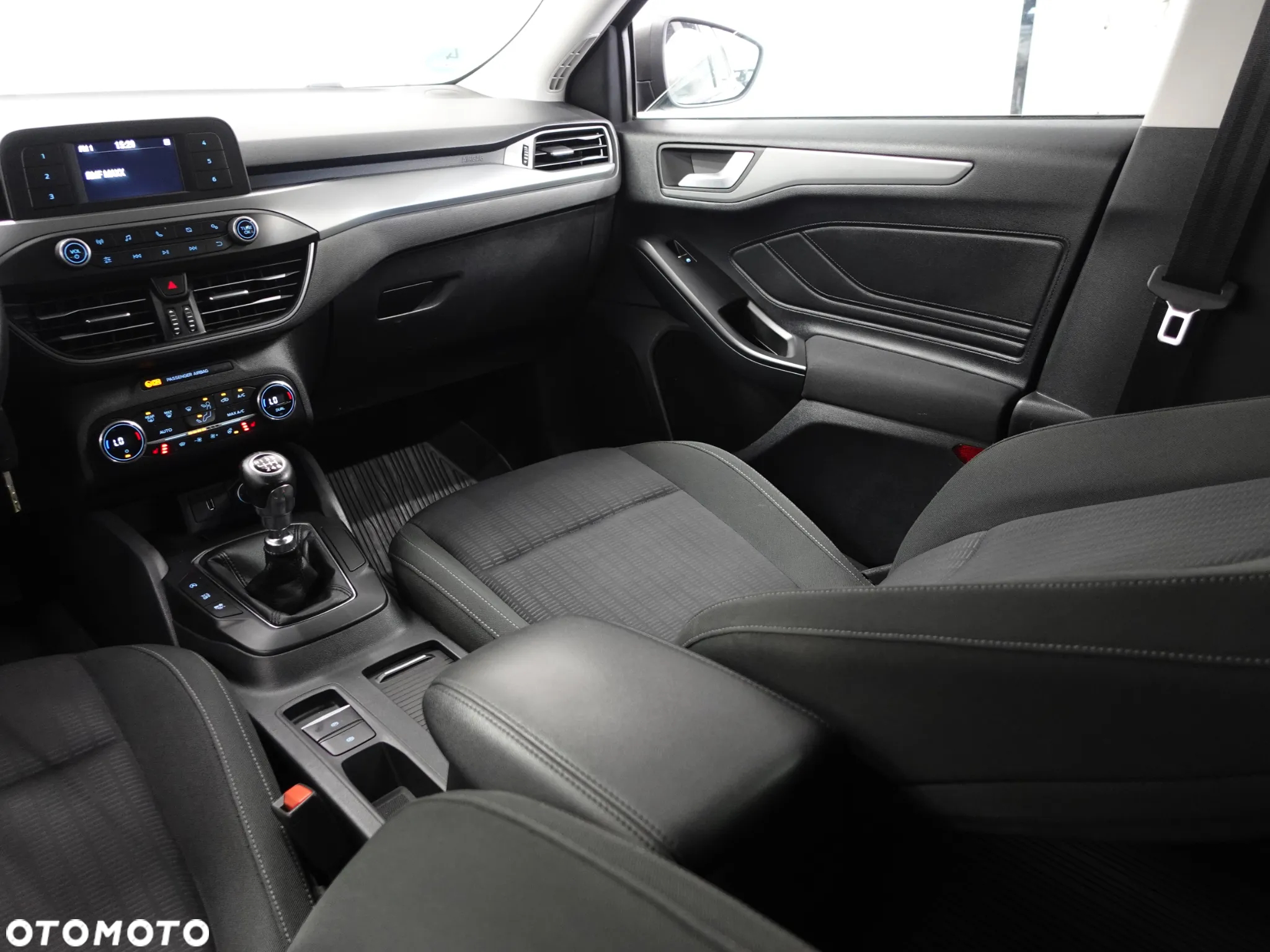 Ford Focus 1.5 EcoBlue Trend Edition - 36