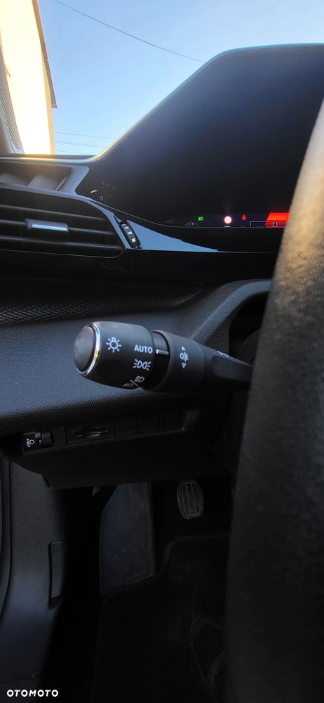 Peugeot 308 - 16