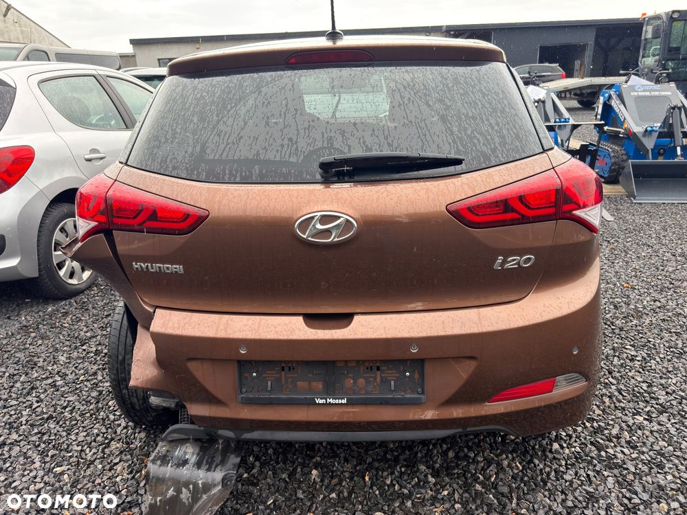 Hyundai i20 blue 1.2 YES!+ - 4