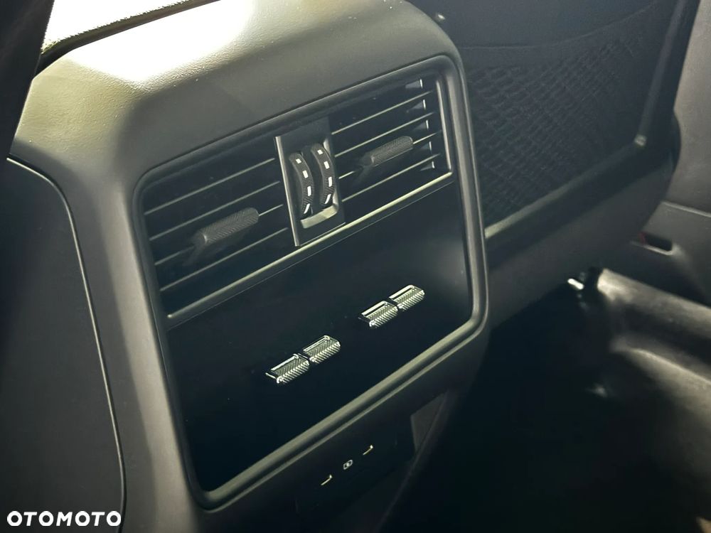 Porsche Cayenne Coupe - 25