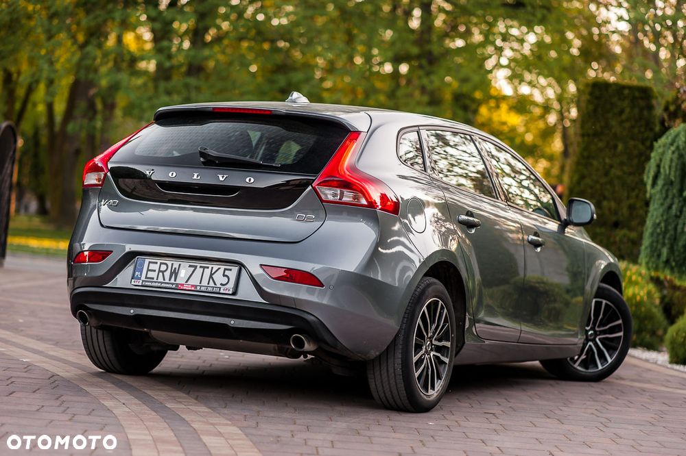 Volvo V40 D2 Drive-E Momentum - 7