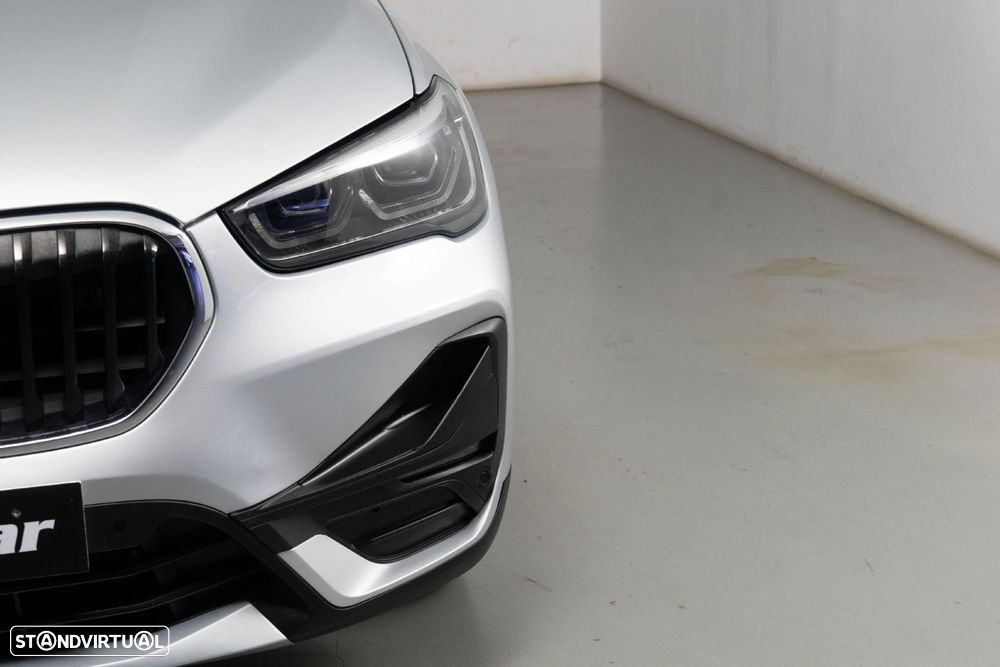 BMW X1 25 e xDrive Corporate Edition - 18