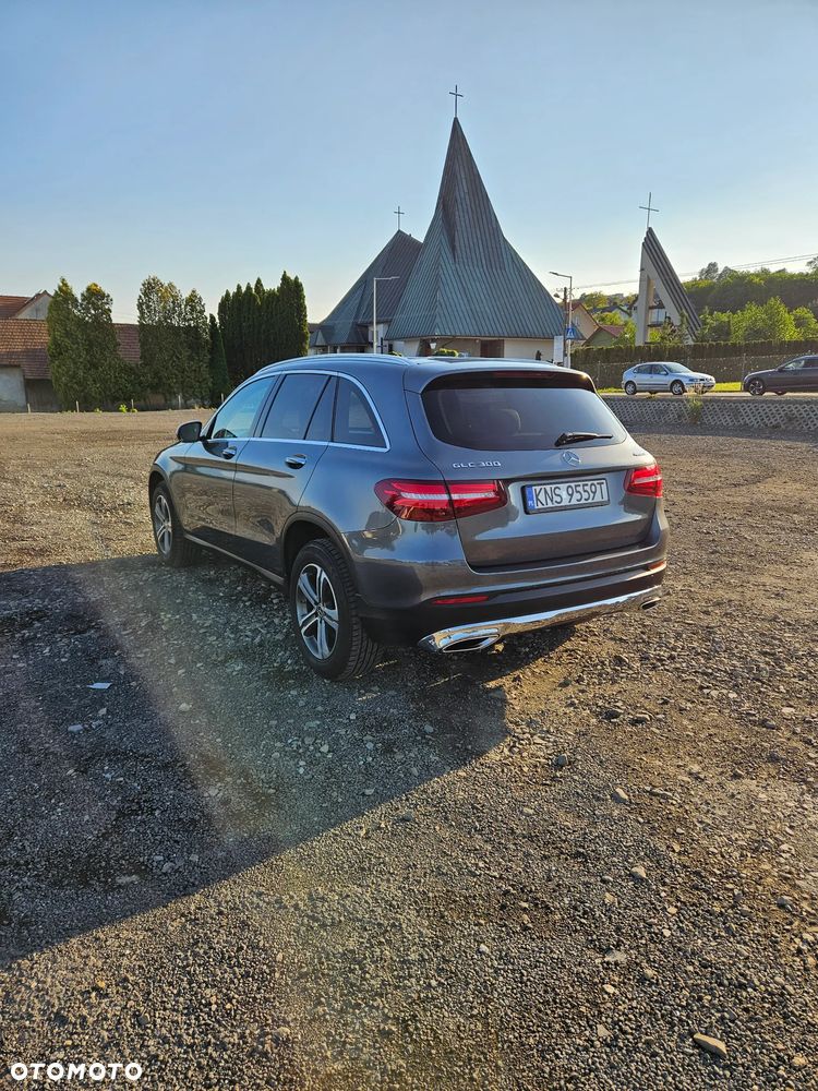 Mercedes-Benz GLC 300 4Matic 9G-TRONIC - 6