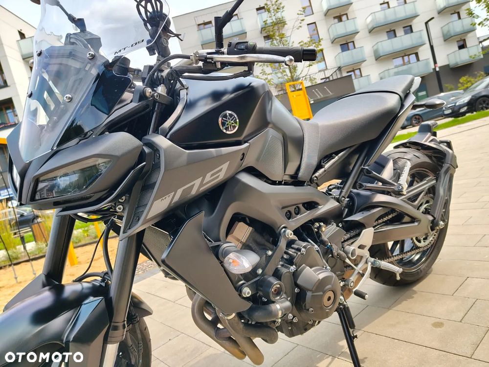 Yamaha MT - 9