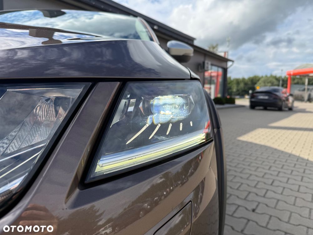 Skoda Octavia Scout 1.8 TSI 4x4 DSG - 40