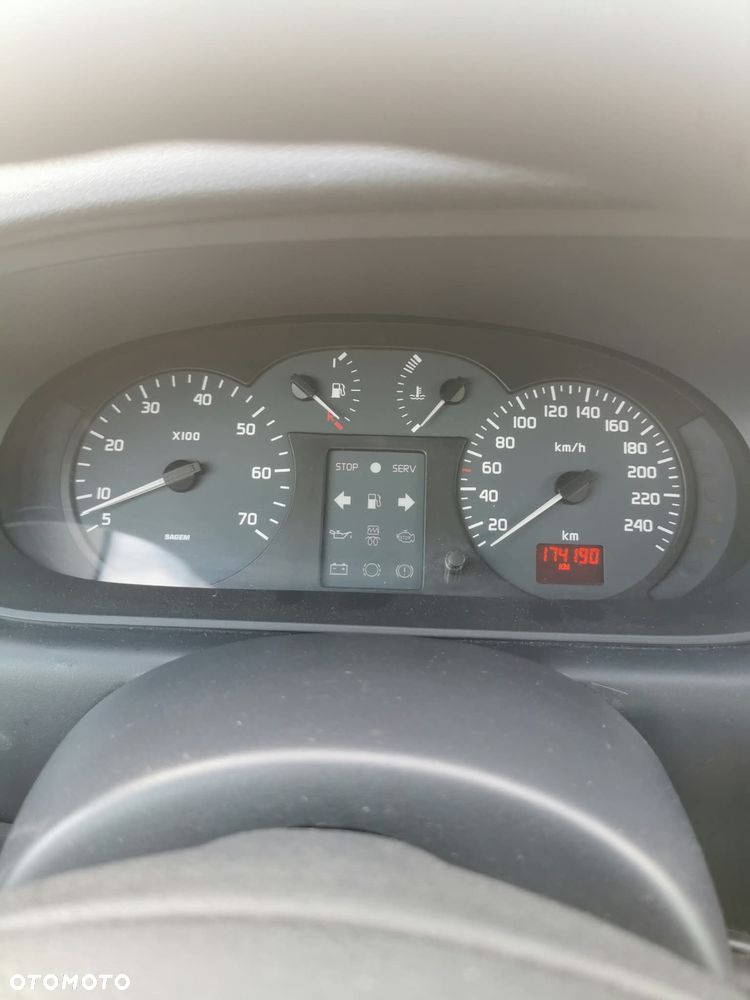 Renault Megane 1.4 RT 16V - 10