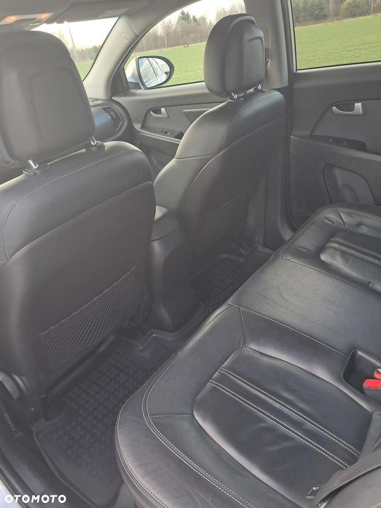 Kia Sportage 2.0 CRDI XL - 8