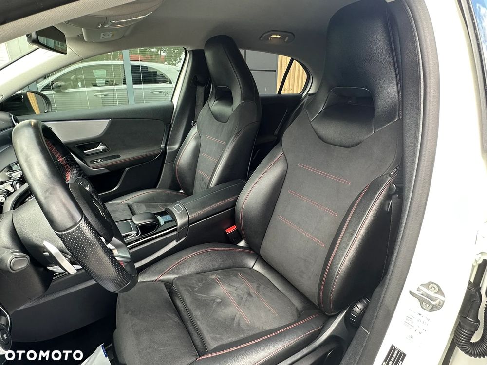 Mercedes-Benz Klasa A 250 7G-DCT AMG Line - 13