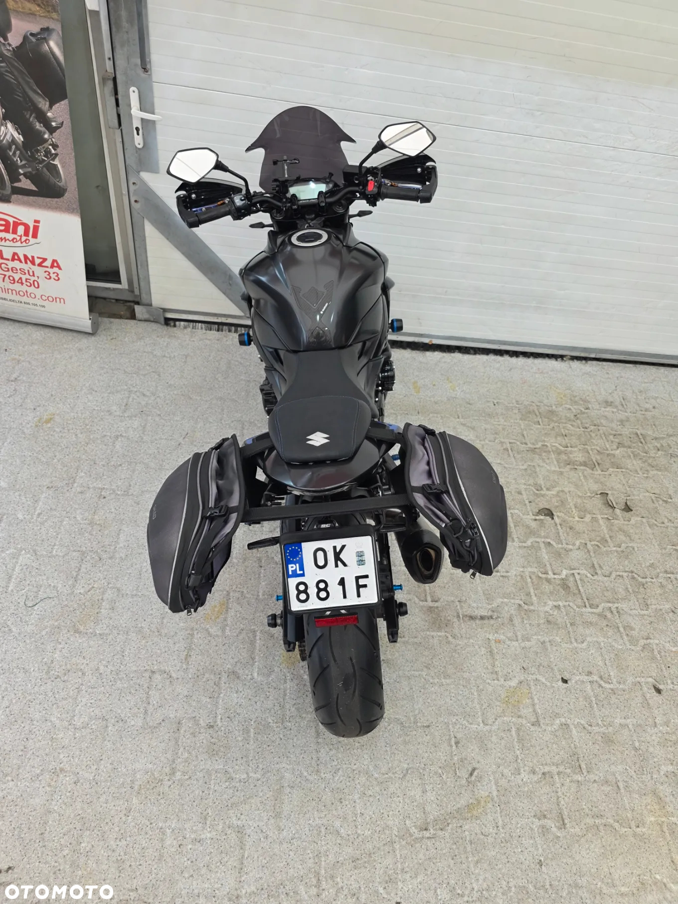 Suzuki GSX - 22