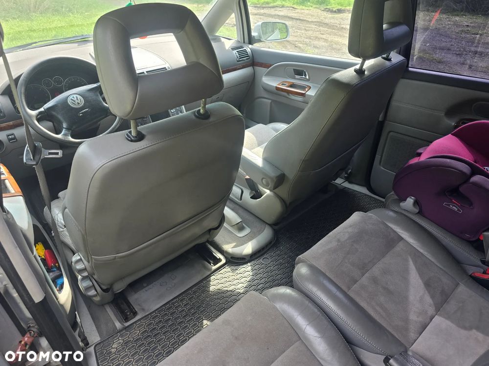 Volkswagen Sharan 1.9 TDI Highline - 15