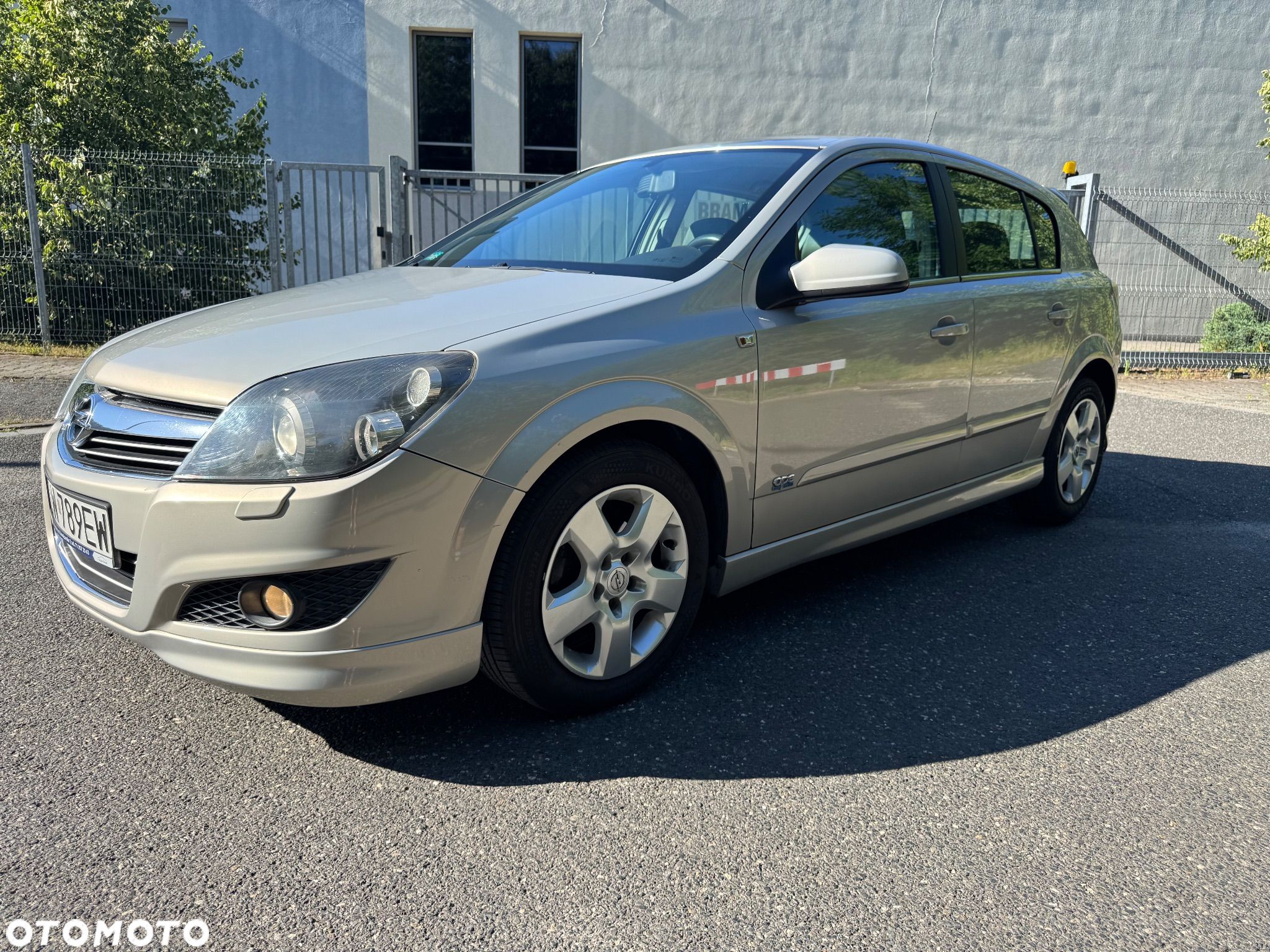 Opel Astra III 1.6 Essentia EasyTronic - 1