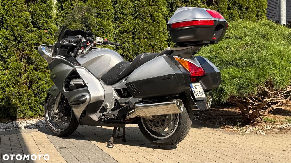 Honda ST - 19