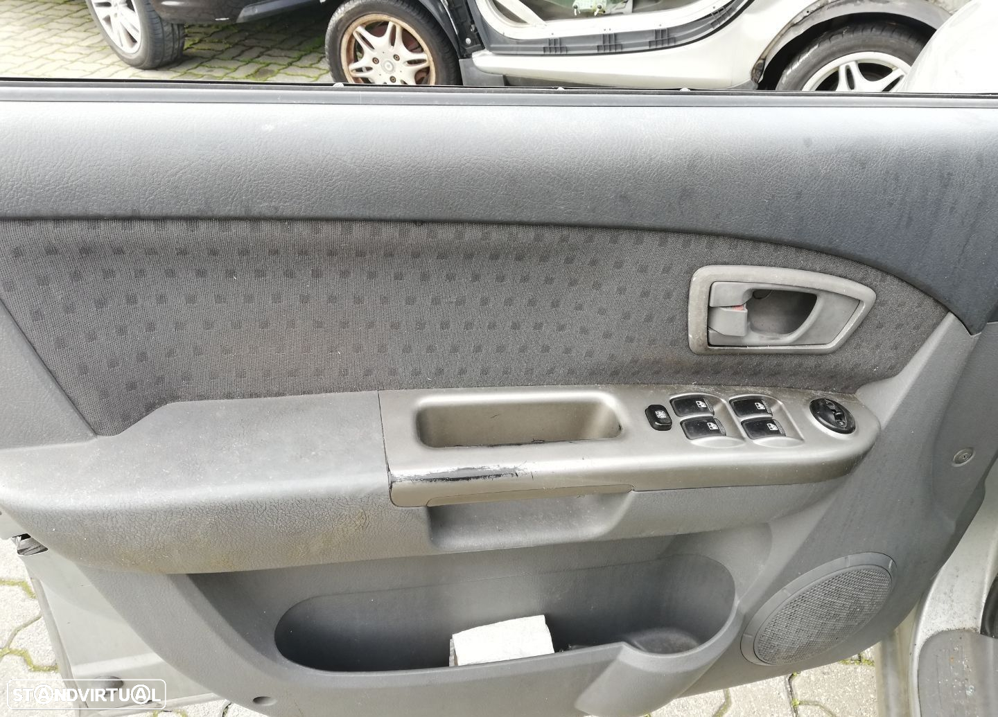 Peças Kia Carens  III 2002 - 7