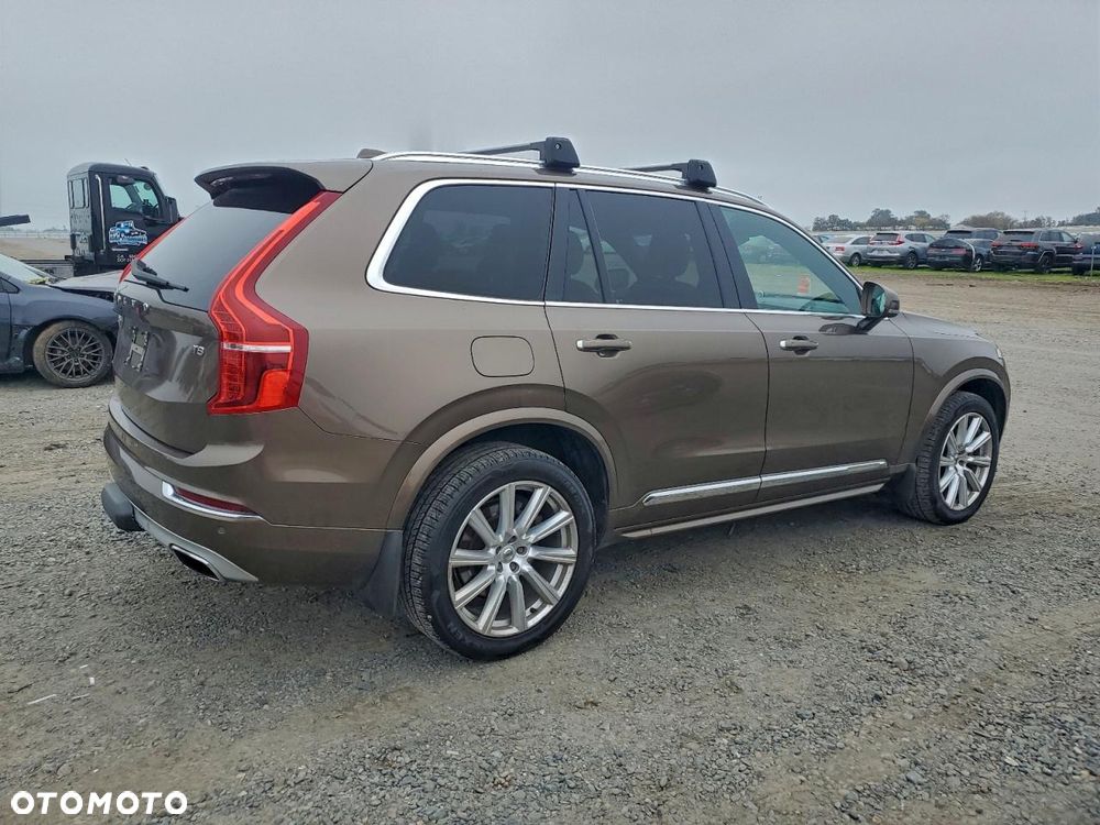 Volvo XC 90 T8 AWD Twin Engine Geartronic Momentum - 4