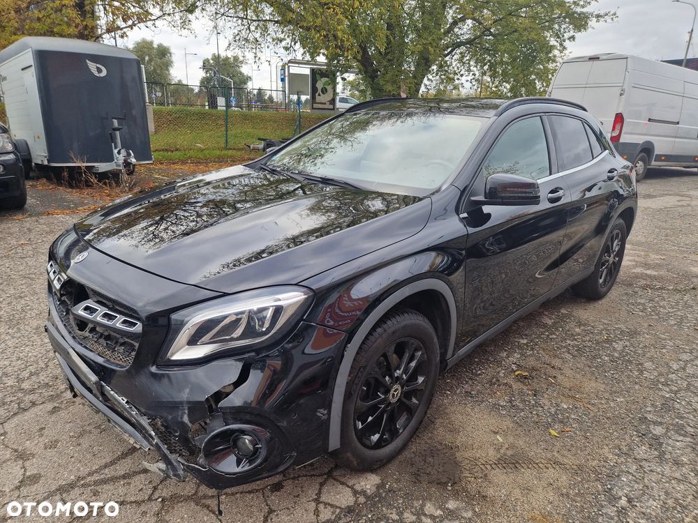 Mercedes-Benz Gla 2017 photo 4