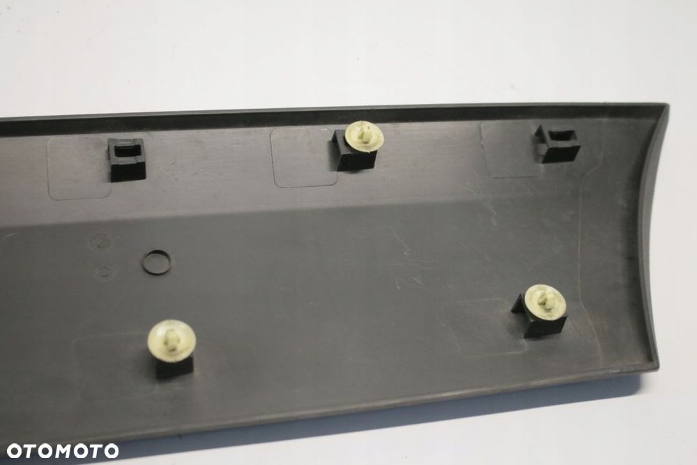 listwa drzwi lewa Mercedes Sprinter 906 - 7