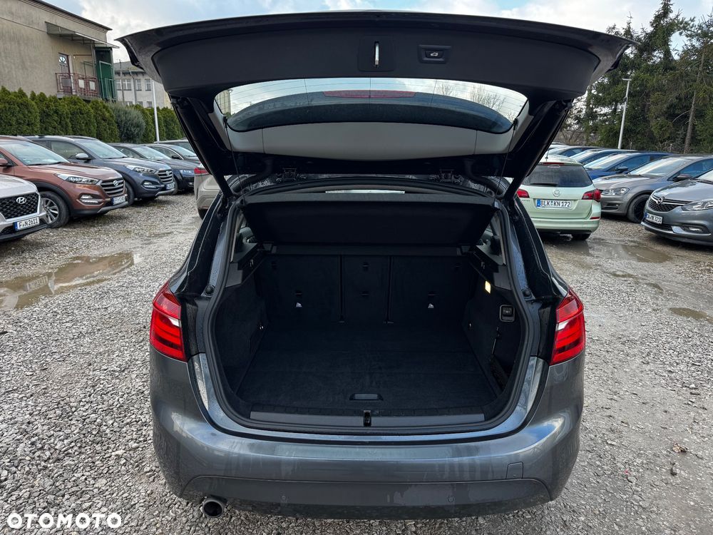 BMW Seria 2 218d - 37