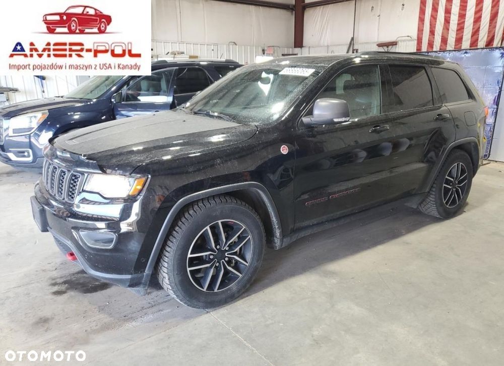 Jeep Grand Cherokee - 1
