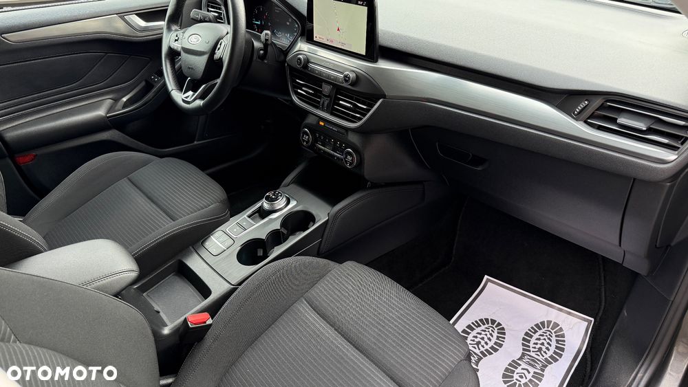 Ford Focus 2.0 EcoBlue STart-Stopp-System TITANIUM - 25