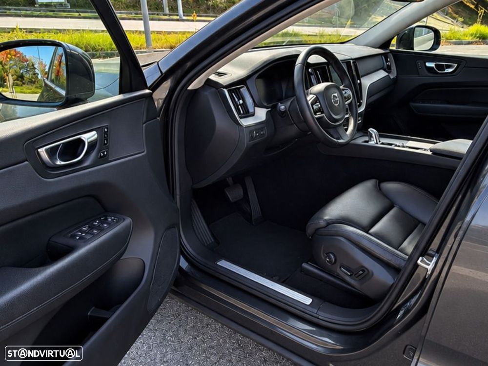 Volvo XC 60 2.0 T8 PHEV Inscription AWD - 22