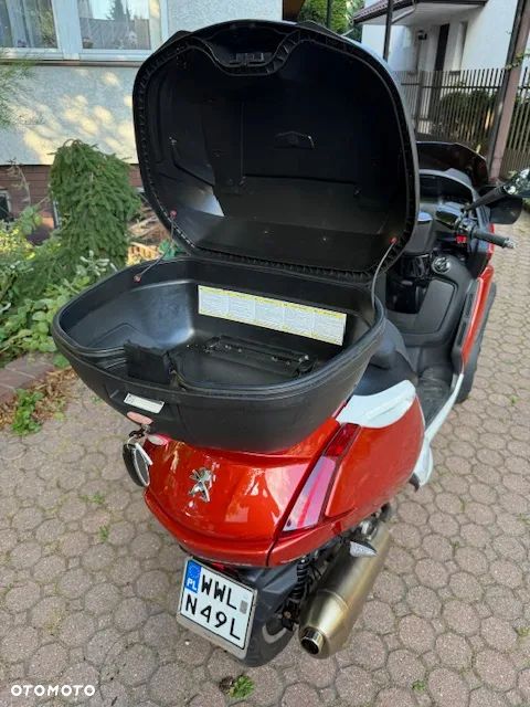 Peugeot Metropolis - 5