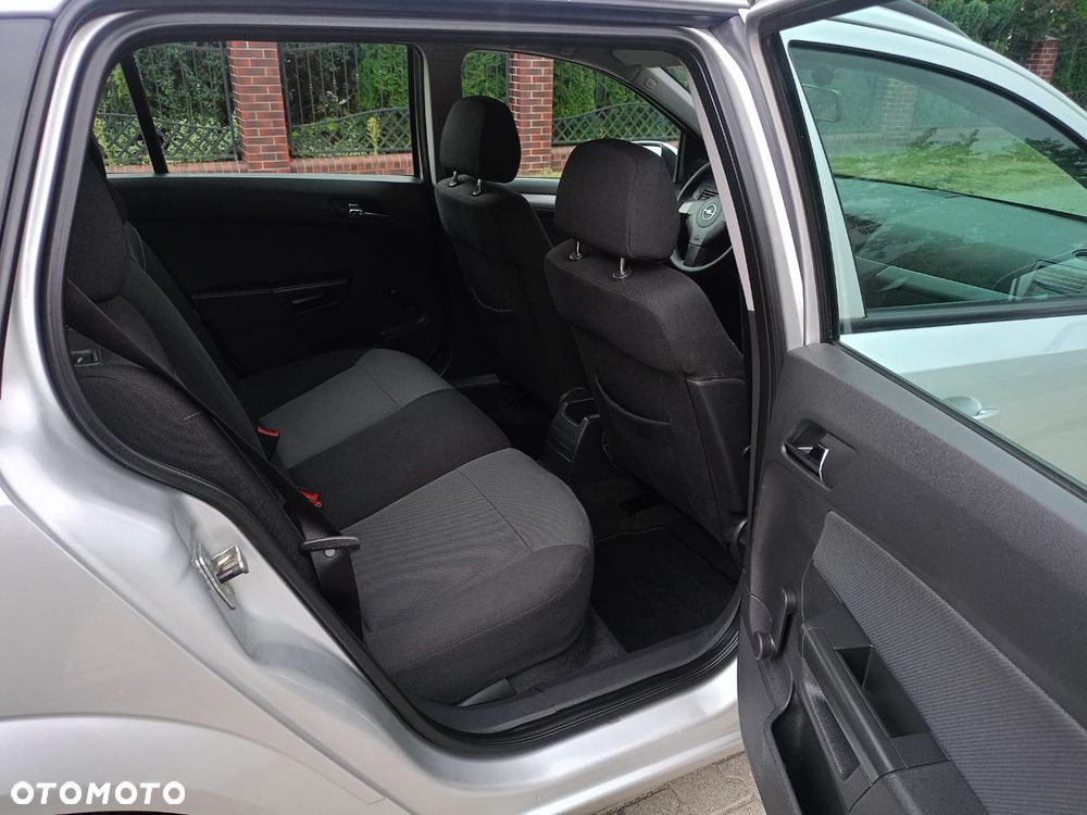 Opel Astra - 14
