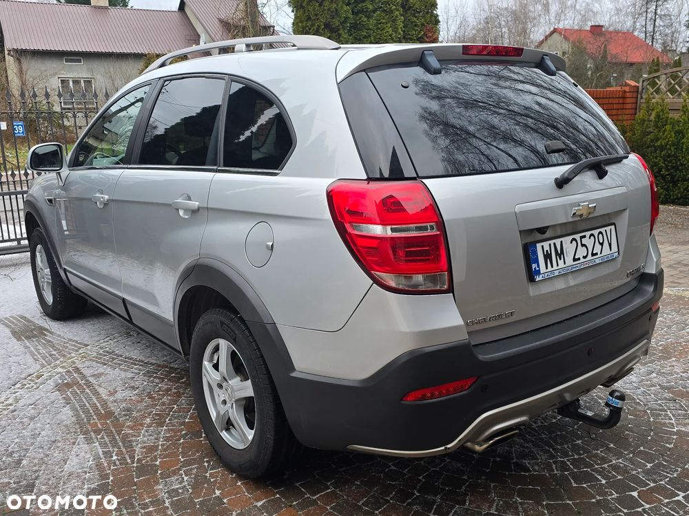 Chevrolet Captiva 2.4 AWD LT+ - 3