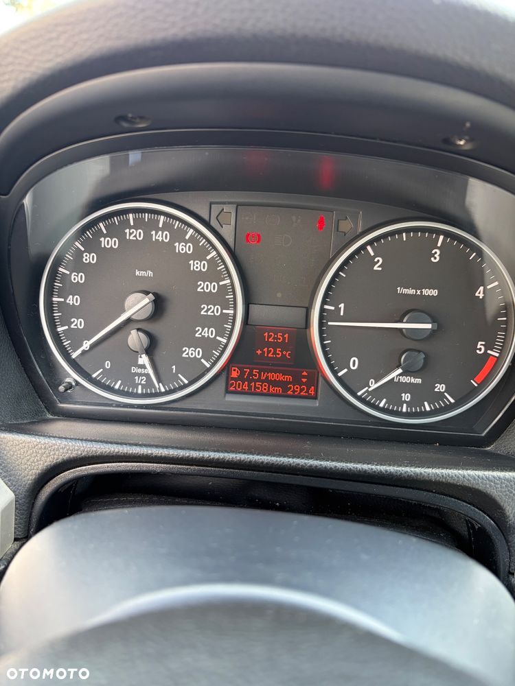 BMW Seria 3 318d - 13